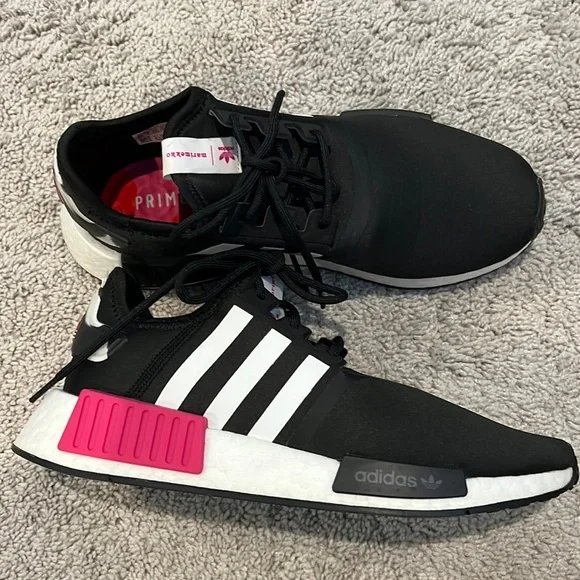 adidas gazelle silver green womens Adidas Men's NMD R1 Shoes